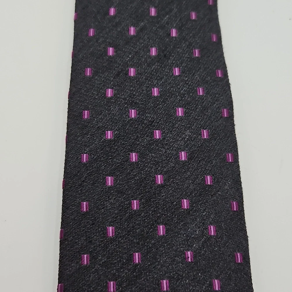 Van Heusen Classic Black And Purple  Tie New
